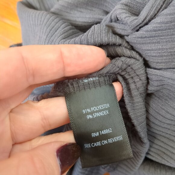 Torrid Cinch Front Top Rib Slate Ribbed Longline Charcoal V-Neck Stretch Tee - Picture 14 of 15